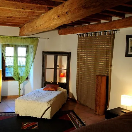 Orangerie De - - Bed & Breakfast 3*
