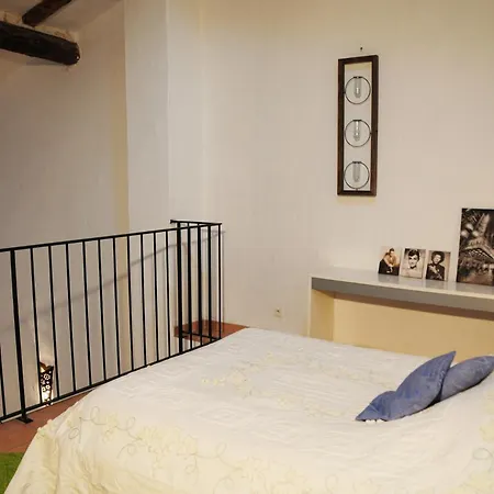 Orangerie De - - Bed & Breakfast 3*