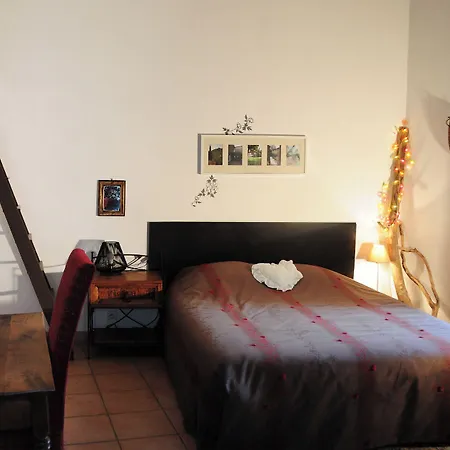 Orangerie De - - Bed & Breakfast 3*