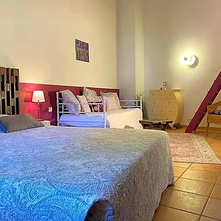 Orangerie De - - Bed and breakfast