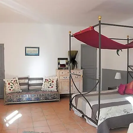 Bed and breakfast Orangerie De - - Cardet