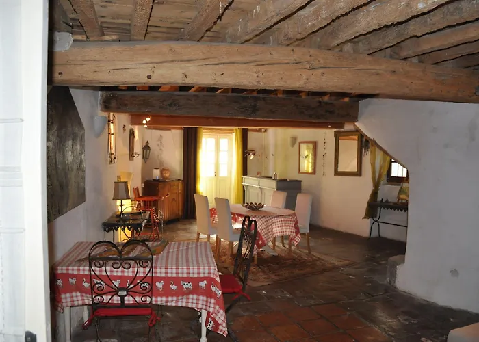 Alojamento de Acomodação e Pequeno-almoço Orangerie De - - 3*